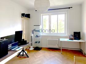 Prodej bytu 1+kk, Praha, Nad Primaskou, 24 m2