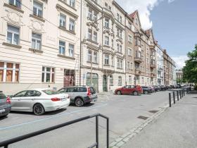 Prodej bytu 3+1, Praha - Bubeneč, Na výšinách, 77 m2