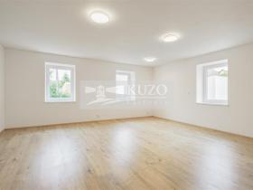 Prodej bytu 3+kk, Líšťany, Hunčice, 77 m2
