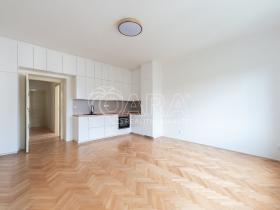 Prodej bytu 3+kk, Praha - Holešovice, Tovární, 96 m2
