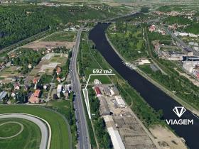 Prodej podílu pole, Praha, 76 m2