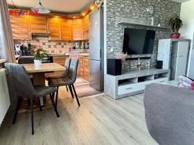 Prodej bytu 3+1, Kladno, Americká, 59 m2