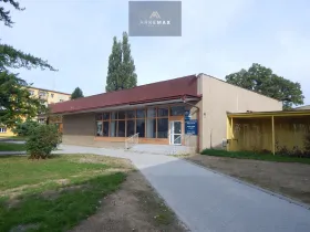 Prodej obchodního prostoru, Bruntál, Jesenická, 584 m2