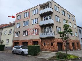 Prodej bytu 3+1, Znojmo, Fischerova, 71 m2