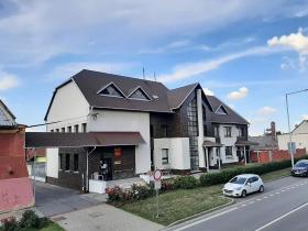 Prodej bytu 4+kk, Zdounky, 113 m2