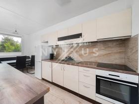 Prodej bytu 3+1, Praha - Stodůlky, Běhounkova, 74 m2
