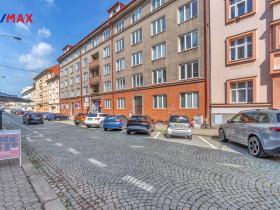 Prodej bytu 1+kk, Hradec Králové, Škroupova, 45 m2