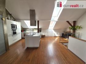 Prodej bytu 4+kk, Karlovy Vary, Jugoslávská, 159 m2