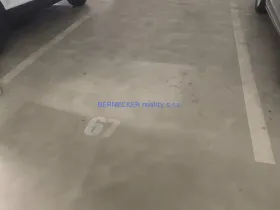 Prodej garážového stání, Hradec Králové - Pražské Předměstí, Haškova, 16 m2
