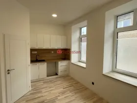 Pronájem bytu 1+kk, Hořice, 17 m2