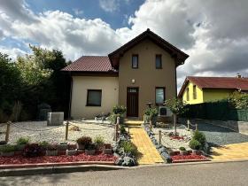 Prodej rodinného domu, Hajany, 146 m2