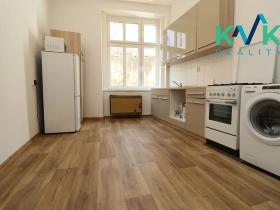 Prodej bytu 1+1, Karlovy Vary, Moravská, 36 m2