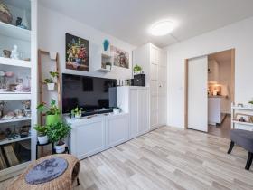 Prodej bytu 2+kk, Praha - Řepy, Galandova, 47 m2
