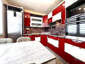 Prodej bytu 4+1, Tachov, Korandova, 91 m2