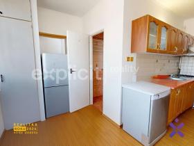 Prodej bytu 2+1, Uherské Hradiště, Louky, 58 m2