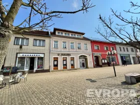 Pronájem kanceláře, Kralovice, nám. Osvobození, 54 m2