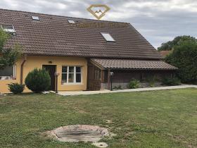 Prodej rodinného domu, Kozojedy, 140 m2