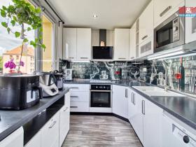 Prodej bytu 2+1, Žatec, Husova, 69 m2