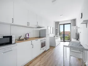 Pronájem bytu 1+kk, Praha - Kyje, Za černým mostem, 24 m2