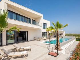 Prodej vily, Vodice, 332 m2