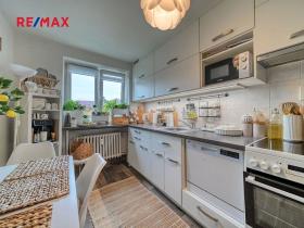 Prodej bytu 2+1, Přelouč, Kladenská, 45 m2