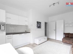 Prodej bytu 1+kk, Bílovec, Radotínská, 25 m2