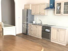 Prodej atypického bytu, Praha, Slavíkova, 105 m2