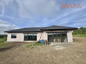 Prodej rodinného domu, Černovice, 279 m2