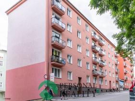 Prodej bytu 2+1, Karlovy Vary, I. P. Pavlova, 51 m2