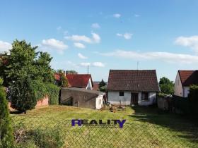Prodej rodinného domu, Krupá, 394 m2