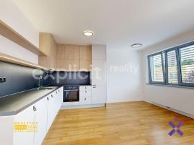 Pronájem bytu 2+kk, Zlín, Sadová, 58 m2