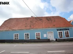 Prodej vícegeneračního domu, Znojmo - Kasárna, 790 m2