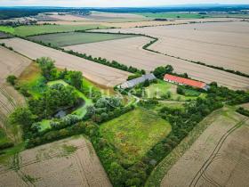 Prodej zemědělské usedlosti, Běrunice, 600 m2