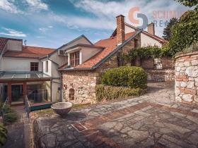 Prodej rodinného domu, Mikulov, 1. května, 310 m2