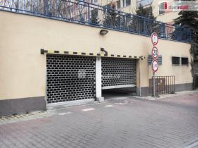 Pronájem garáže, Praha - Troja, Hnězdenská, 20 m2