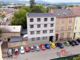 Prodej činžovního domu, Dvůr Králové nad Labem, Čechova, 965 m2