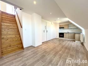 Pronájem bytu 3+1, Olomouc - Hodolany, Rejskova, 63 m2