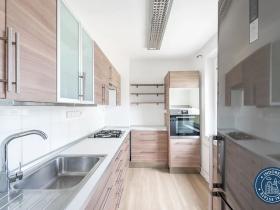 Prodej bytu 3+1, Praha - Žižkov, Jeseniova, 72 m2