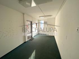 Pronájem skladu, České Budějovice - České Budějovice 6, nám. Švabinského, 109 m2