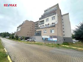 Pronájem bytu 3+kk, Klecany, V Honech, 58 m2