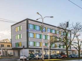 Pronájem kanceláře, Hradec Králové, Pražská třída, 100 m2