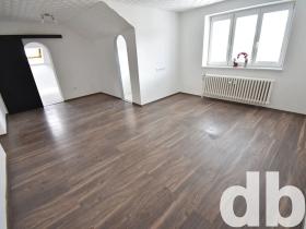 Prodej bytu 3+kk, Ostrov, Klínovecká, 77 m2