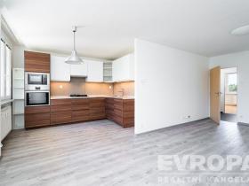 Prodej bytu 3+kk, Praha - Vokovice, Tobrucká, 65 m2