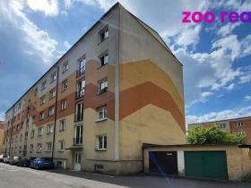 Pronájem bytu 2+1, Kadaň, Budovatelů, 53 m2