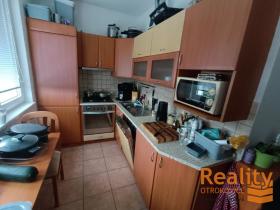 Prodej bytu 3+1, Zlín, Chelčického, 67 m2