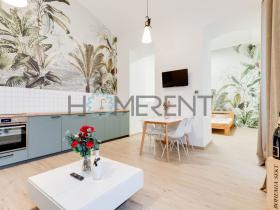Prodej bytu 2+kk, Praha - Karlín, Prvního pluku, 53 m2