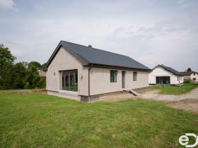 Prodej pozemku pro bydlení, Luštěnice, 2072 m2