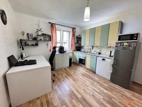 Prodej bytu 2+1, Karlovy Vary, Třeboňská, 43 m2