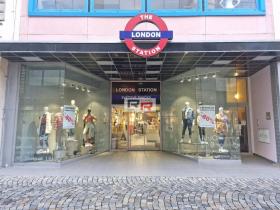 Pronájem obchodního prostoru, Olomouc, 28. října, 438 m2