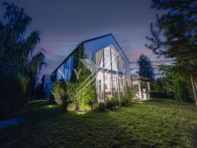 Prodej rodinného domu, Stěžery, Lipová, 200 m2